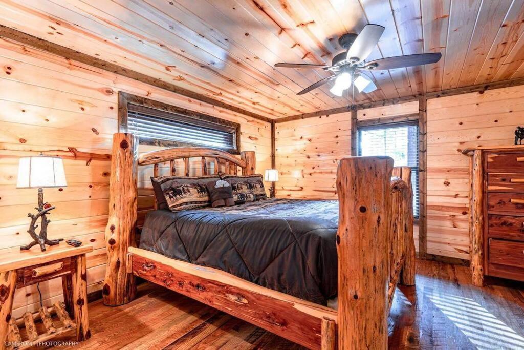 Iron Horse Lodge Sleeps 18, Games, Fire Pit, Hot Tub, Ev, More โบรคเคนโบว์ ภายนอก รูปภาพ
