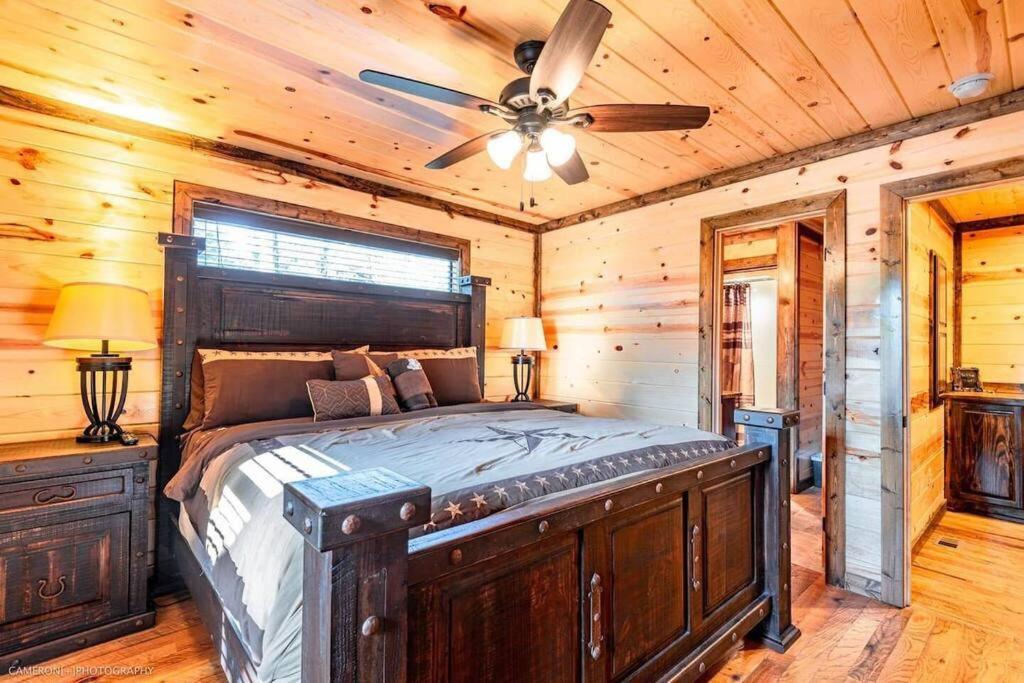 Iron Horse Lodge Sleeps 18, Games, Fire Pit, Hot Tub, Ev, More โบรคเคนโบว์ ภายนอก รูปภาพ