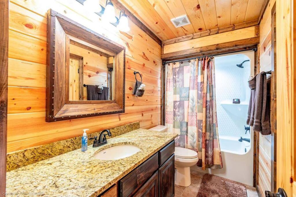 Iron Horse Lodge Sleeps 18, Games, Fire Pit, Hot Tub, Ev, More โบรคเคนโบว์ ภายนอก รูปภาพ