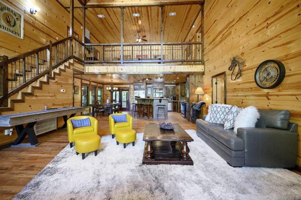Iron Horse Lodge Sleeps 18, Games, Fire Pit, Hot Tub, Ev, More โบรคเคนโบว์ ภายนอก รูปภาพ